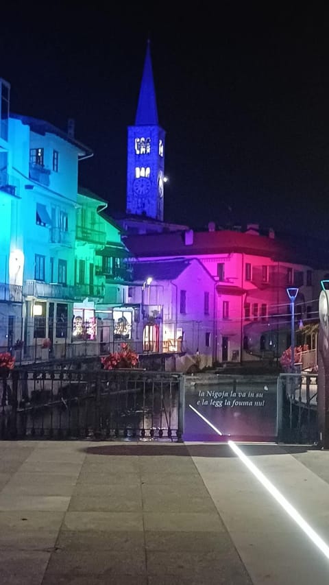 un balcone sul lago Apartment in Omegna
