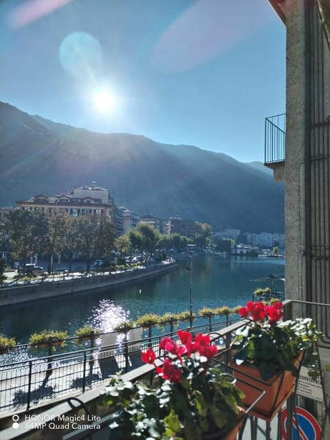 un balcone sul lago Apartment in Omegna