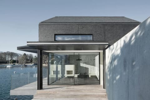 Award-winning cottage on lake Thun- New House in Hilterfingen