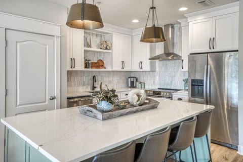Kitchen or kitchenette, kitchen