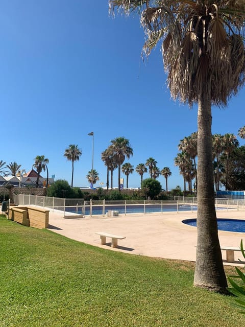 Off site, Day, Garden, Beach, Swimming pool