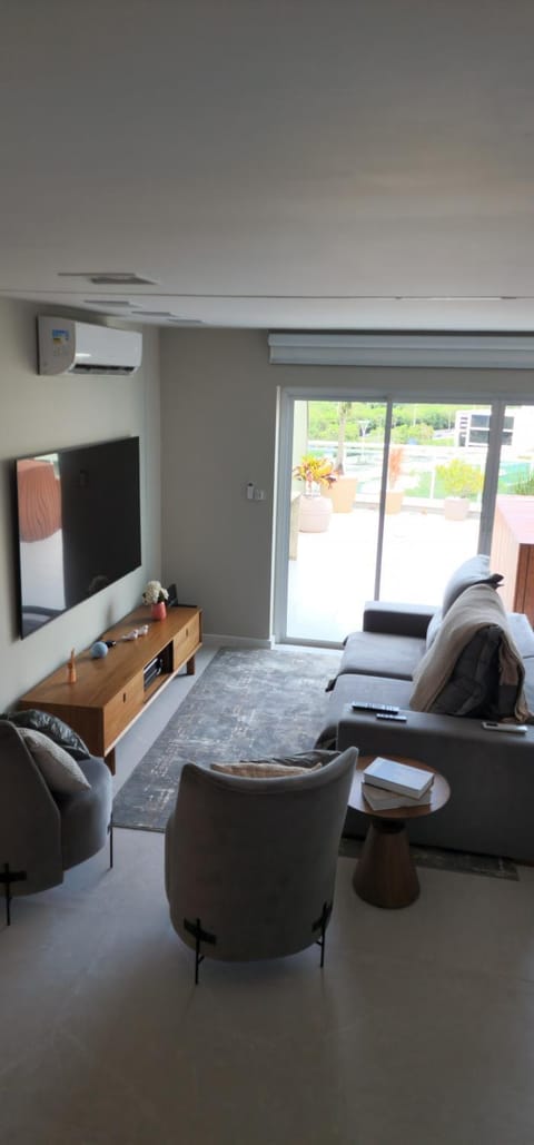 TV and multimedia, Living room, Internal: Not applicable to any particular room