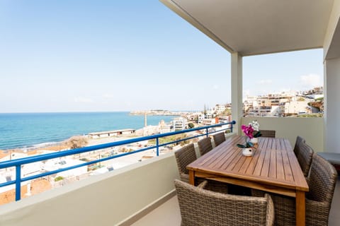 Natural landscape, View (from property/room), Balcony/Terrace, Sea view