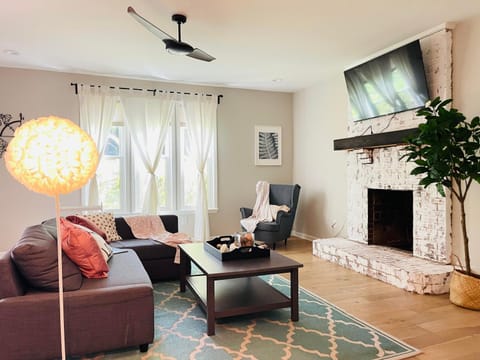 Centrally Located House in high-end neighborhood Villa in Memphis