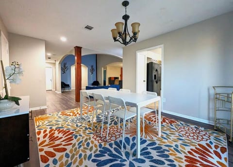 Quiet, Spacious, Pet-Friendly House in Houston