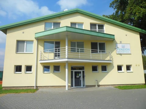 Property building, Facade/entrance, Pets, Sports