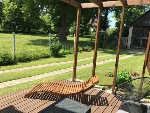 BBQ facilities, Garden, Balcony/Terrace