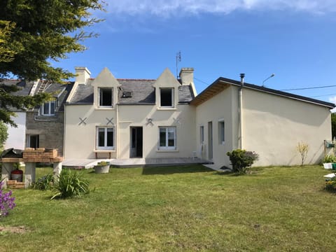Maison bretonne traditionnelle en bord de Mer House in Plouguerneau