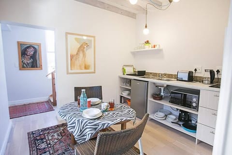 Airconditioned Apartment for 3 guests. Apartment in Hermanus