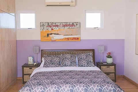 Airconditioned Apartment for 3 guests. Apartment in Hermanus