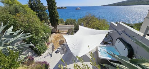 Natural landscape, Hot Tub, Sea view
