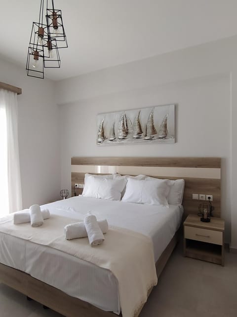 Chrysanthes No3 Apartment in Poros