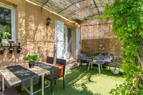 Rayonnante maison Mont Ventoux House in Provence-Alpes-Côte d'Azur