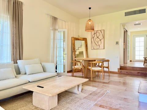 Living room, air conditioner