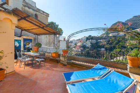 Patio, Day, Natural landscape, View (from property/room), Balcony/Terrace, Mountain view, sunbed