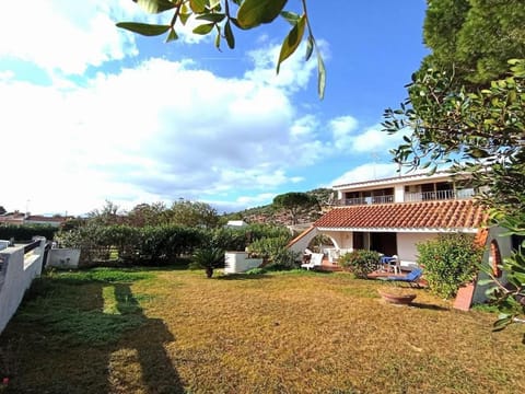 Property building, Garden, Garden