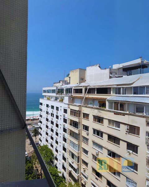 Sea view, Street view