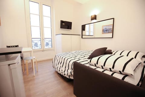 Bed, TV and multimedia