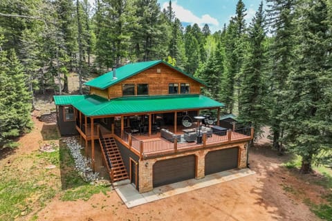 Property building, Restaurant/places to eat, Swimming pool, Breakfast