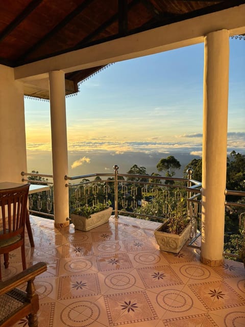 Day, Natural landscape, View (from property/room), Balcony/Terrace, Dining area, Mountain view