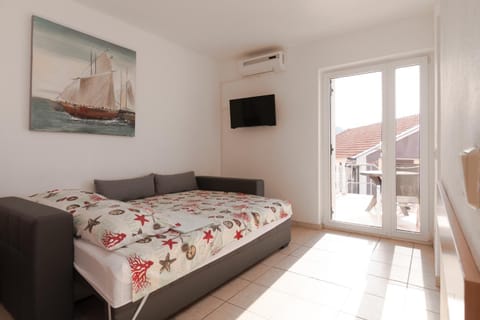 Bed, Balcony/Terrace, Living room