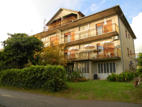 Property building, Facade/entrance, Balcony/Terrace