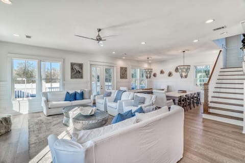 Ocean`s Eight by 30A Escapes House in Seacrest