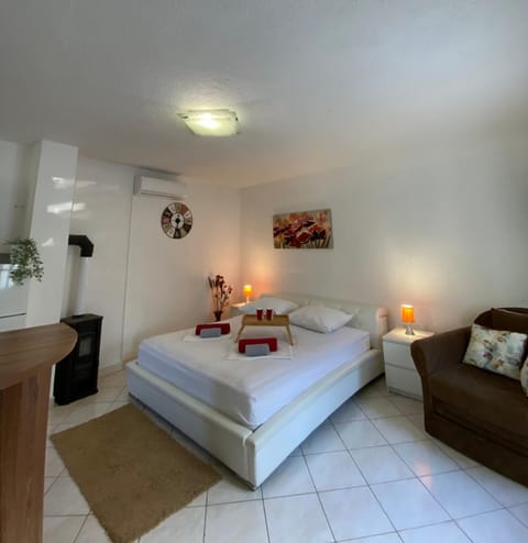 Apartments and Rooms Pavla Bed and Breakfast in Lika-Senj County