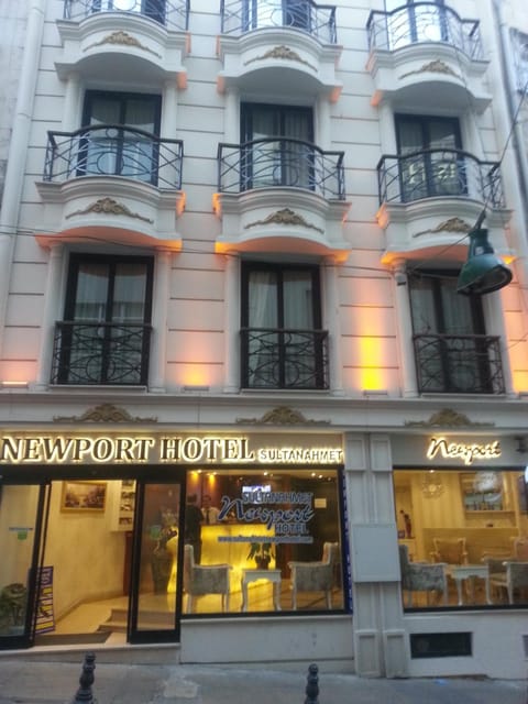 Facade/entrance, Off site