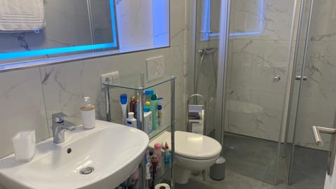 Shower, Toilet, Bathroom