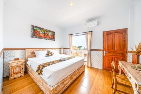 Bed, Photo of the whole room, Bedroom, wardrobe, air conditioner