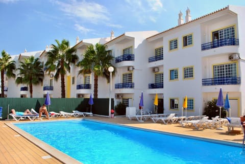 Facade/entrance, Swimming pool, Swimming pool