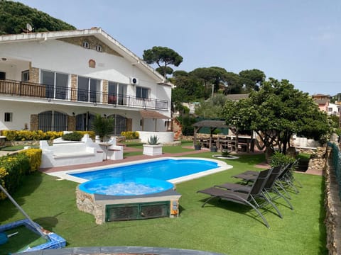 Garden, Swimming pool