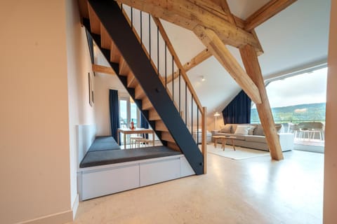 Living room, Photo of the whole room, Seating area