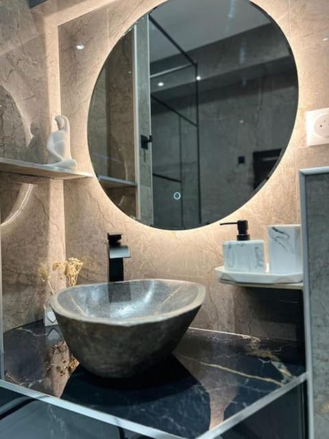 Luxueux Appartement près de la Cathédrale Apartment in Strasbourg