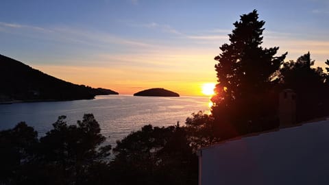 Natural landscape, Bedroom, Sea view, Sunset