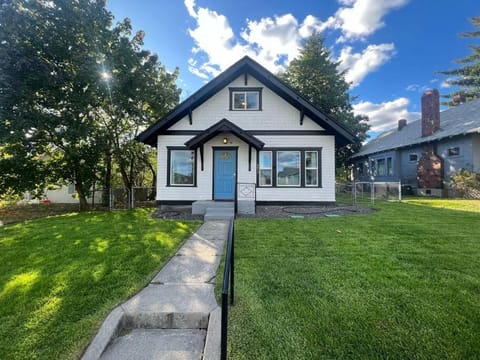Renovated 3bd 1bth Home in North Spokane Near DT House in Spokane