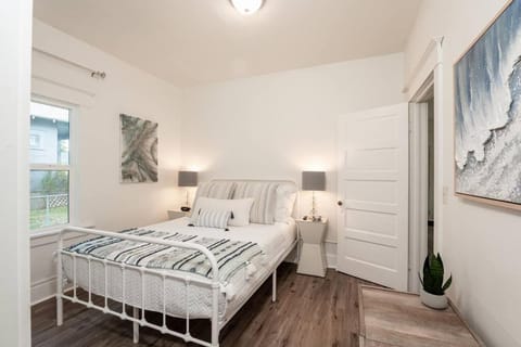 Renovated 3bd 1bth Home in North Spokane Near DT House in Spokane