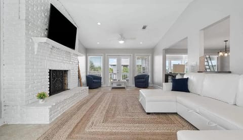 Beachside Bliss Beach House House in Pensacola Beach