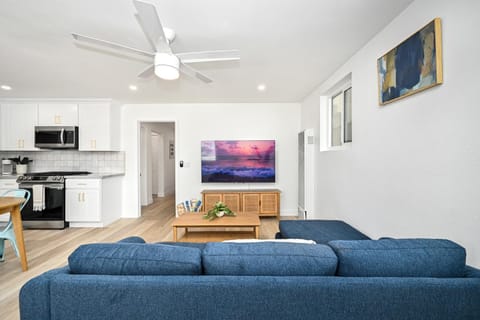 Sunset Beach Retreat next to Water Tower and Ocean House in Surfside