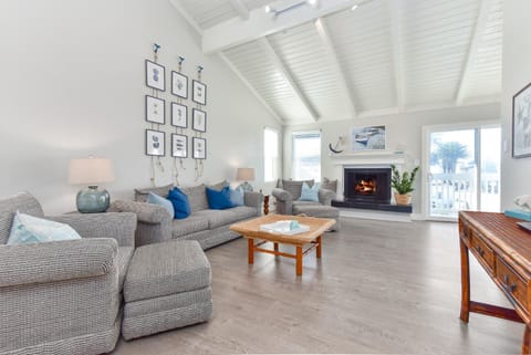 Sunset Island 3 Level Home on the Water sleeps 10 House in Sunset Beach