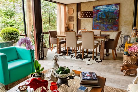 Living room, Dining area