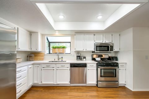 Kitchen or kitchenette, kitchen