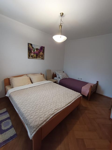 Apartmani Kenova 2 Apartment in Montenegro