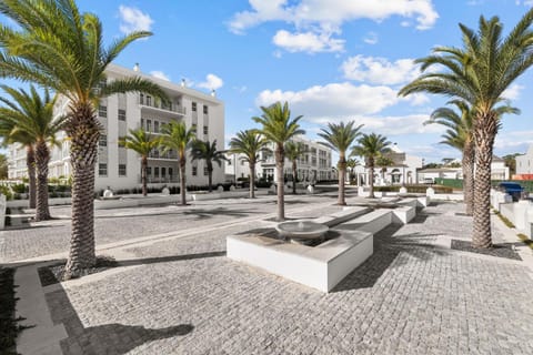 Property building, Day, Location, Parking