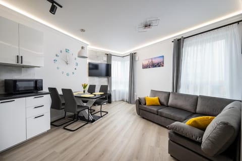 Communal lounge/ TV room, TV and multimedia, Kitchen or kitchenette, Living room, Seating area, Dining area, Evening entertainment, minibar