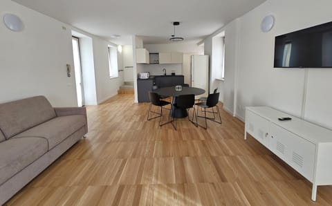 Living room, Dining area