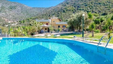 Natural landscape, Mountain view, Pool view, Swimming pool
