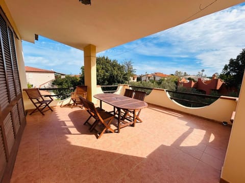 Balcony/Terrace, Dining area