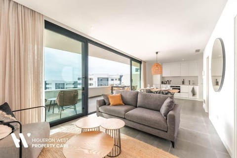 Balcony/Terrace, Living room, Seating area